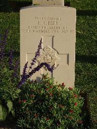 Salonika (Lembet Road) Military Cemetery - Beer, J H